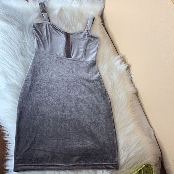 H&M Divided Velvet Bodycon Dress Size 2 - Picture 14 of 14